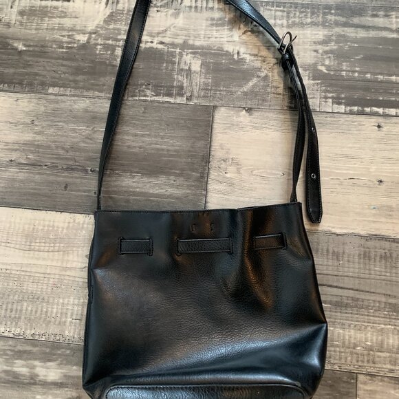 Matt & Nat black purse. - Picture 3 of 4